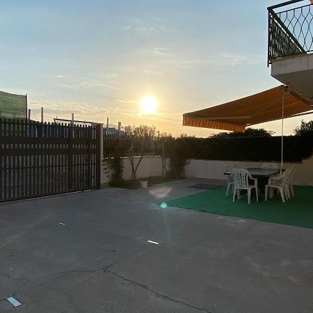 Villa Delle Pomelie Изола деле Фемине Екстериор снимка