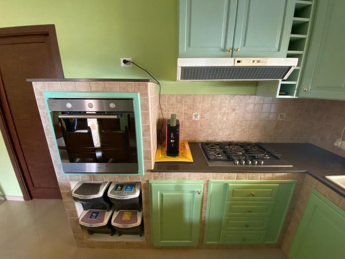 Villa Delle Pomelie Изола деле Фемине Екстериор снимка