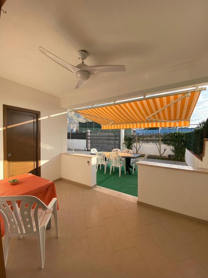 Villa Delle Pomelie Изола деле Фемине Екстериор снимка