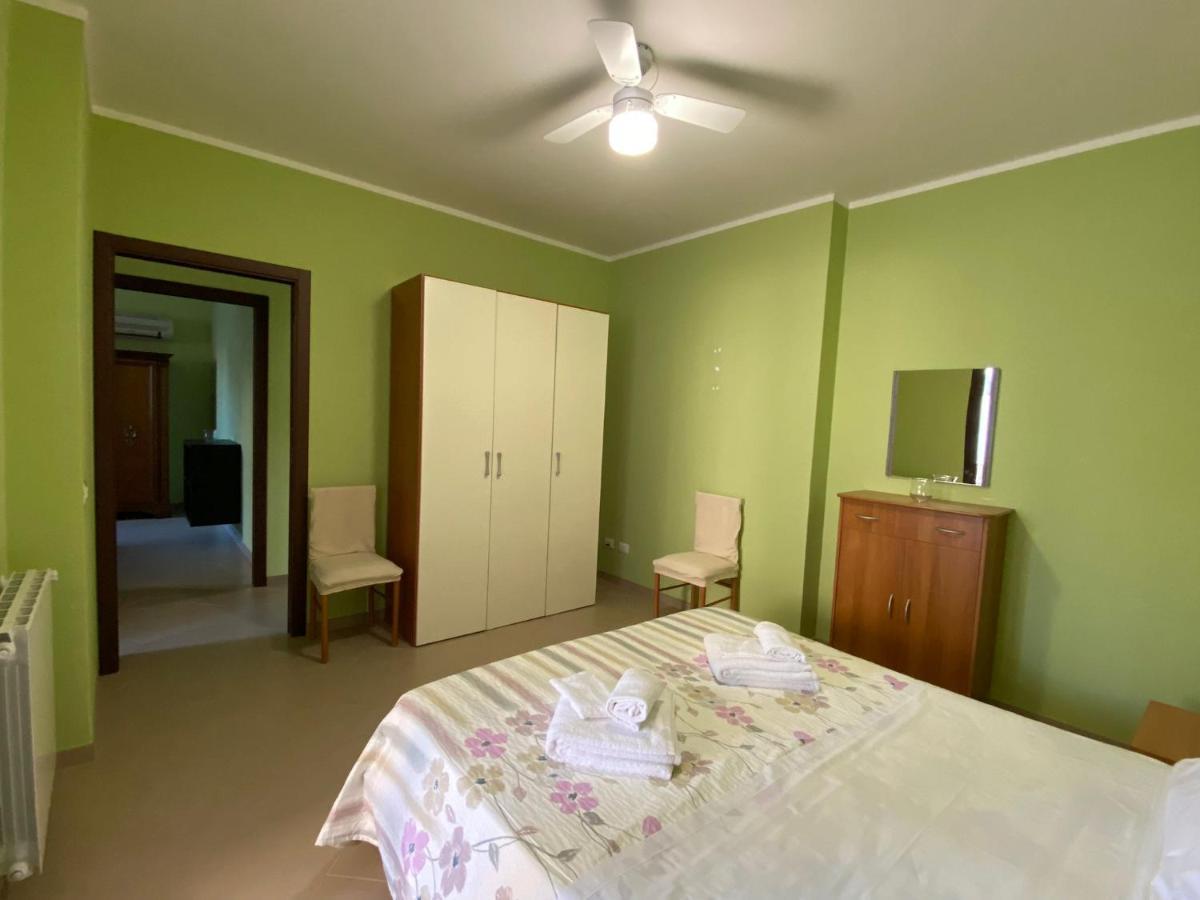 Villa Delle Pomelie Изола деле Фемине Екстериор снимка