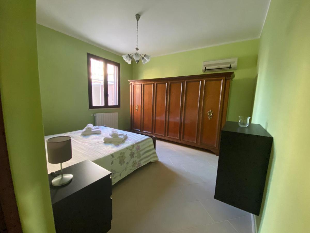 Villa Delle Pomelie Изола деле Фемине Екстериор снимка